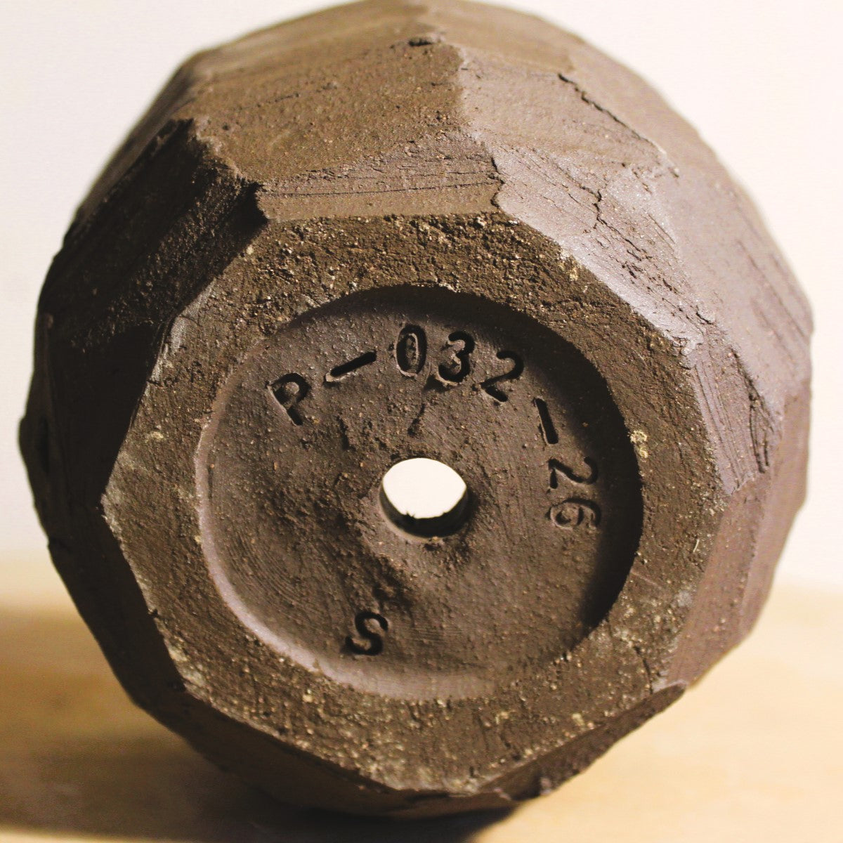 Skulpturenvase P-032-26 / Größe S